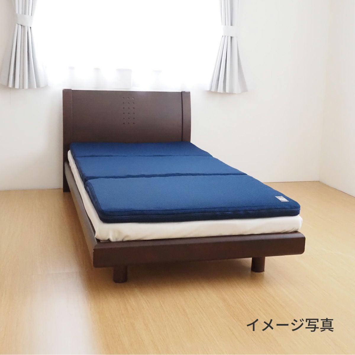 設置イメージ（本商品はお手持ちの敷寝具の上に設置してご利用ください）