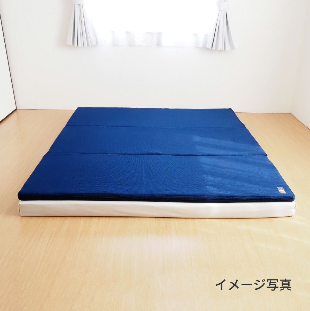 設置イメージ（本商品はお手持ちの敷寝具の上に設置してご利用ください）